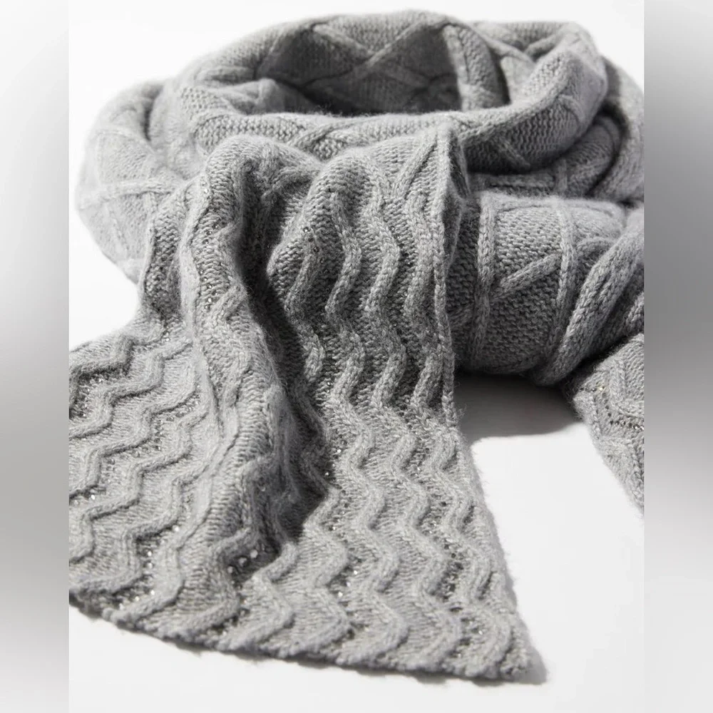 WHBM GRAY RHINESTONE PATTERNED SCARF